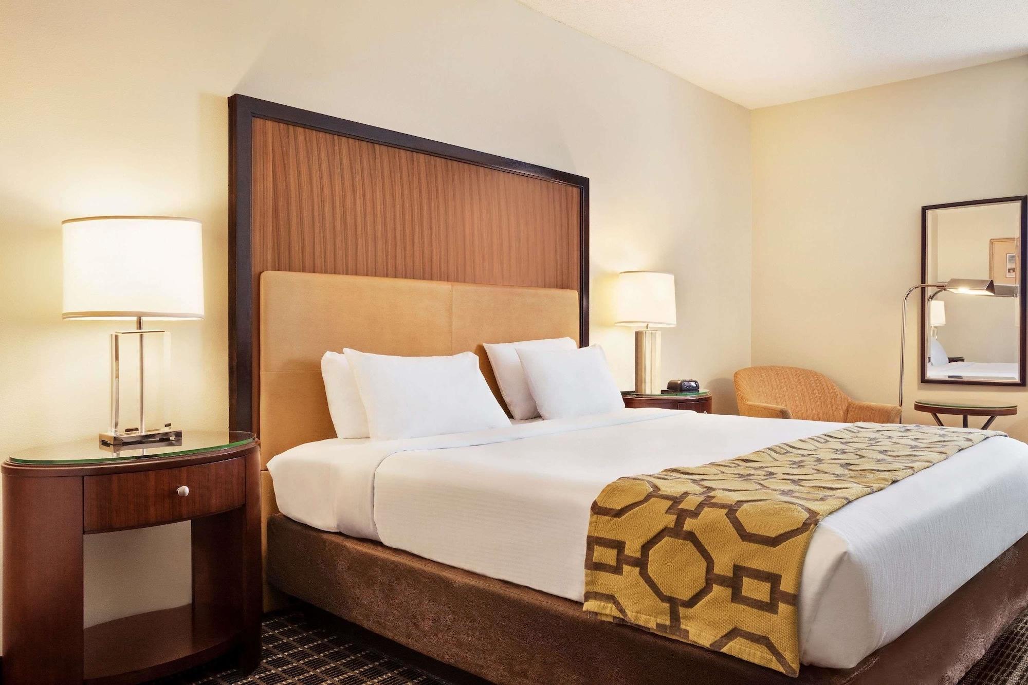 Belmont Inn & Suites Флорида-Сити Экстерьер фото