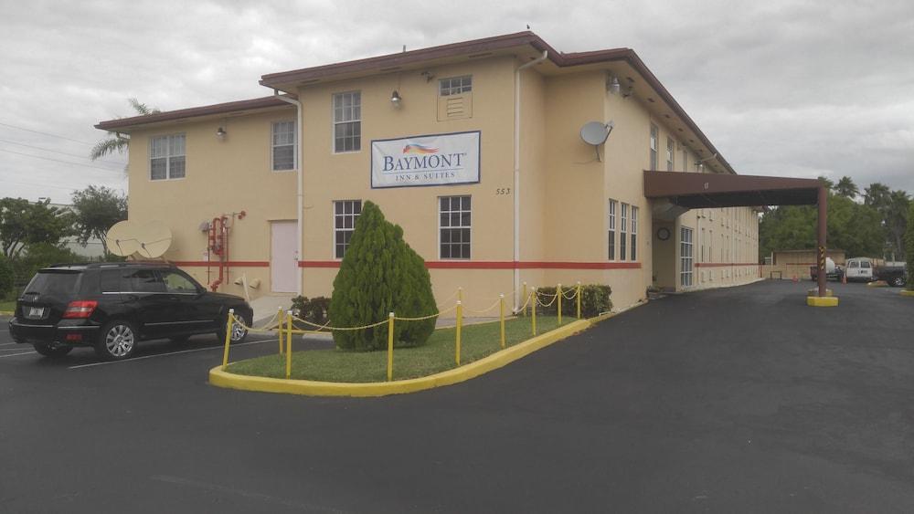 Belmont Inn & Suites Флорида-Сити Экстерьер фото
